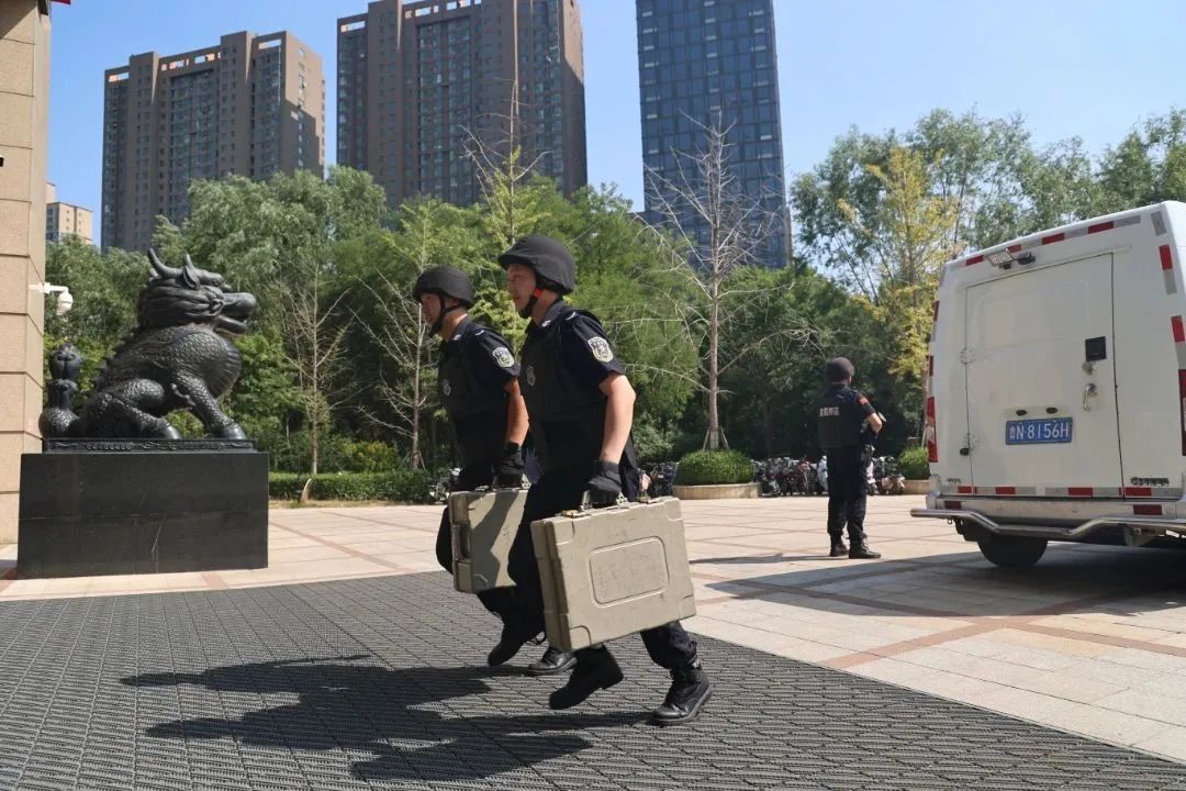 【“暑”你最美】致敬堅守烈日下的守押、運(yùn)維隊員